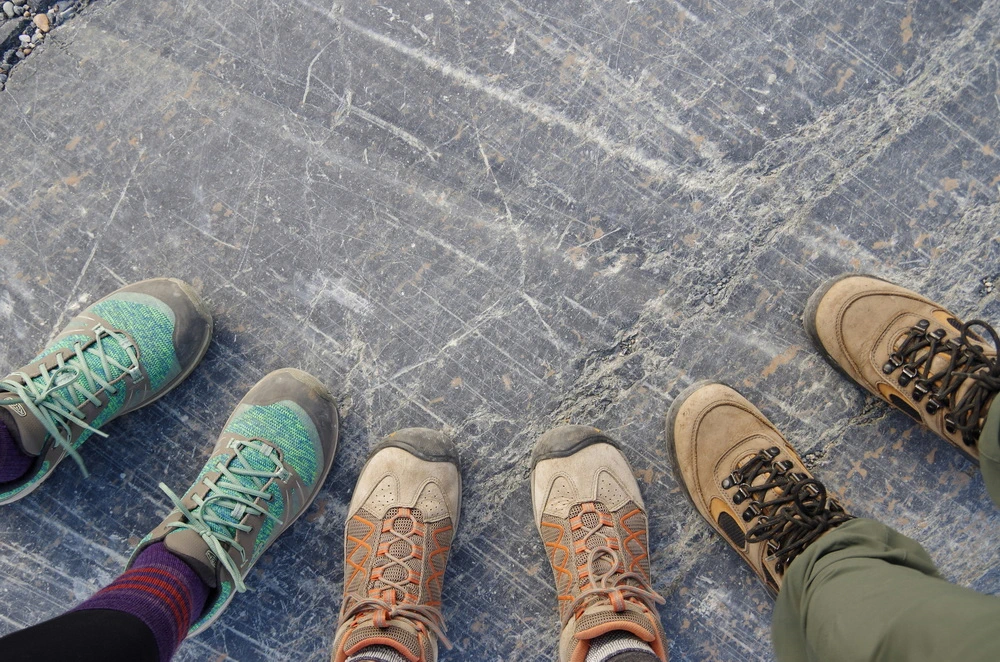 Heren wandelschoenen: kies stugger bij zware rugzak, niet altijd