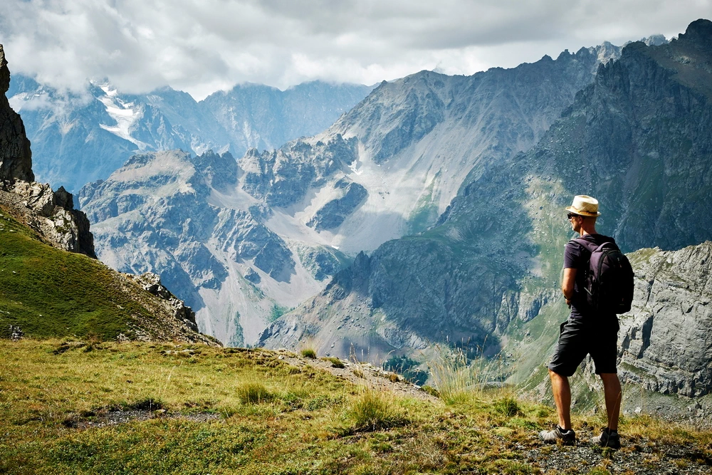 Wandelen en skiën in Oostenrijk: zo plan je een actieve vakantie in de Alpen